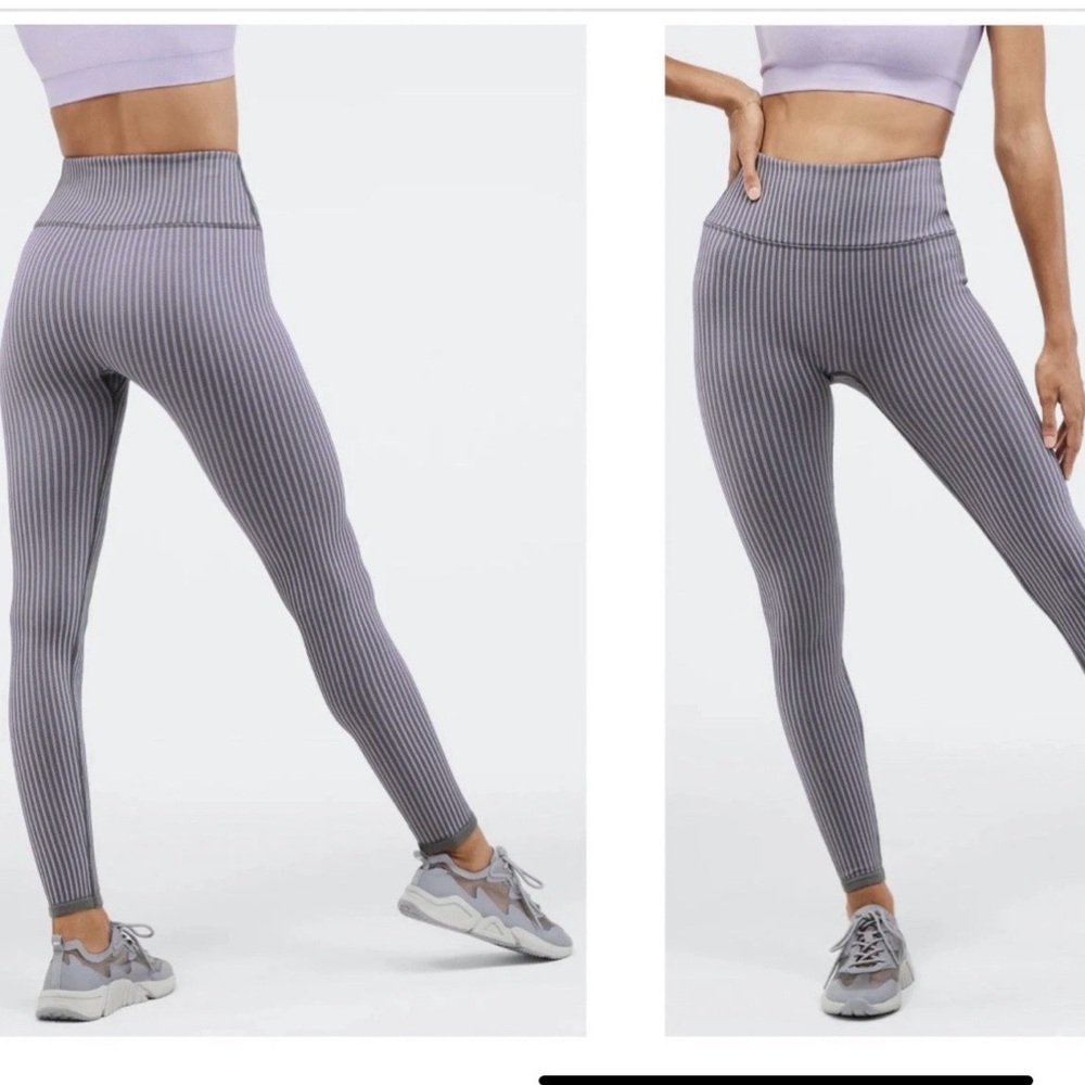 Fabletics High-Waisted Seamless Rib Leggings size XS Purple Green New